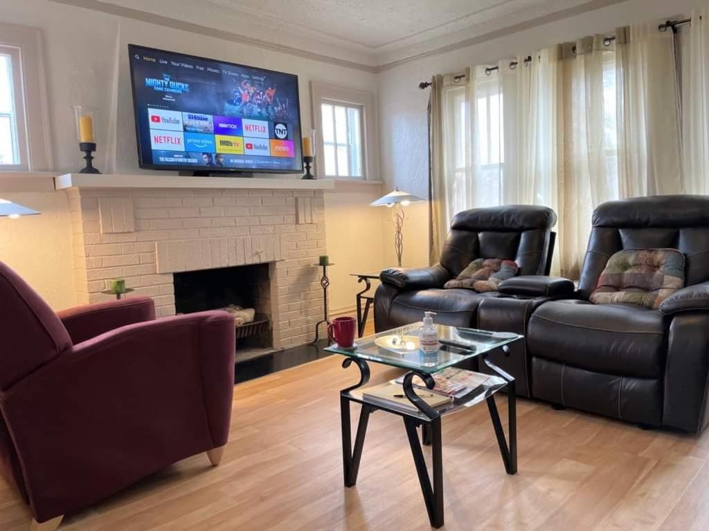 2 Bedroom Apt Near Great Lakes Naval Base And 6 Flags Уокиган Экстерьер фото