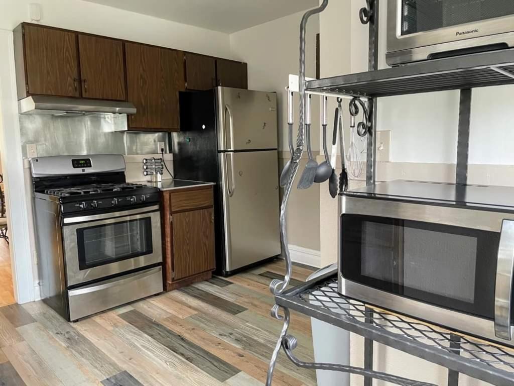 2 Bedroom Apt Near Great Lakes Naval Base And 6 Flags Уокиган Экстерьер фото