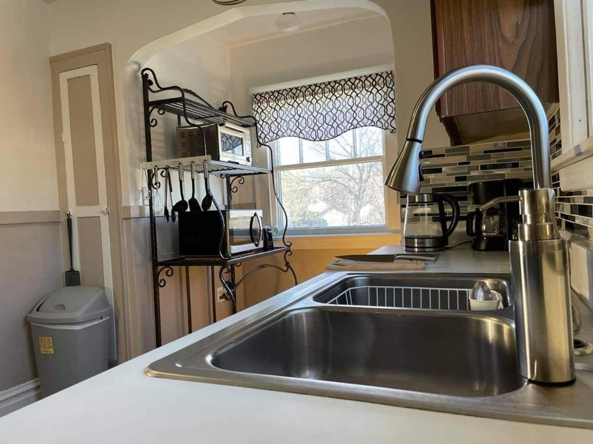 2 Bedroom Apt Near Great Lakes Naval Base And 6 Flags Уокиган Экстерьер фото