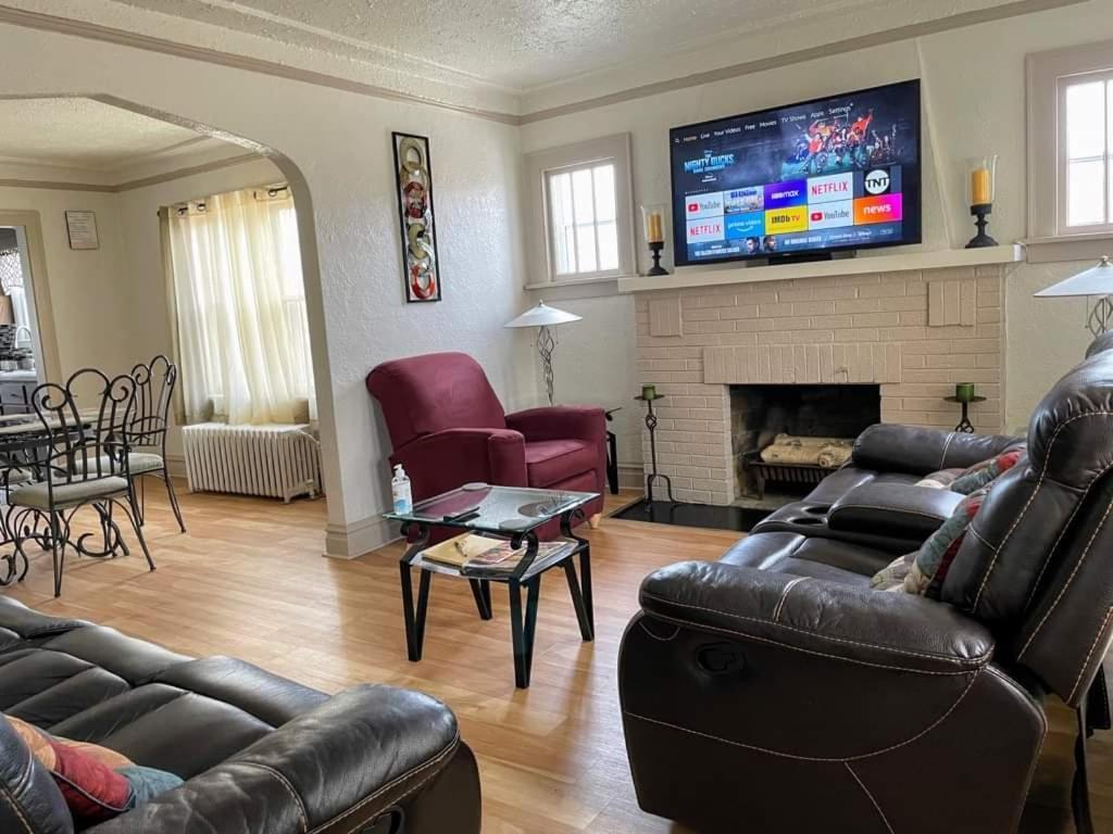2 Bedroom Apt Near Great Lakes Naval Base And 6 Flags Уокиган Экстерьер фото
