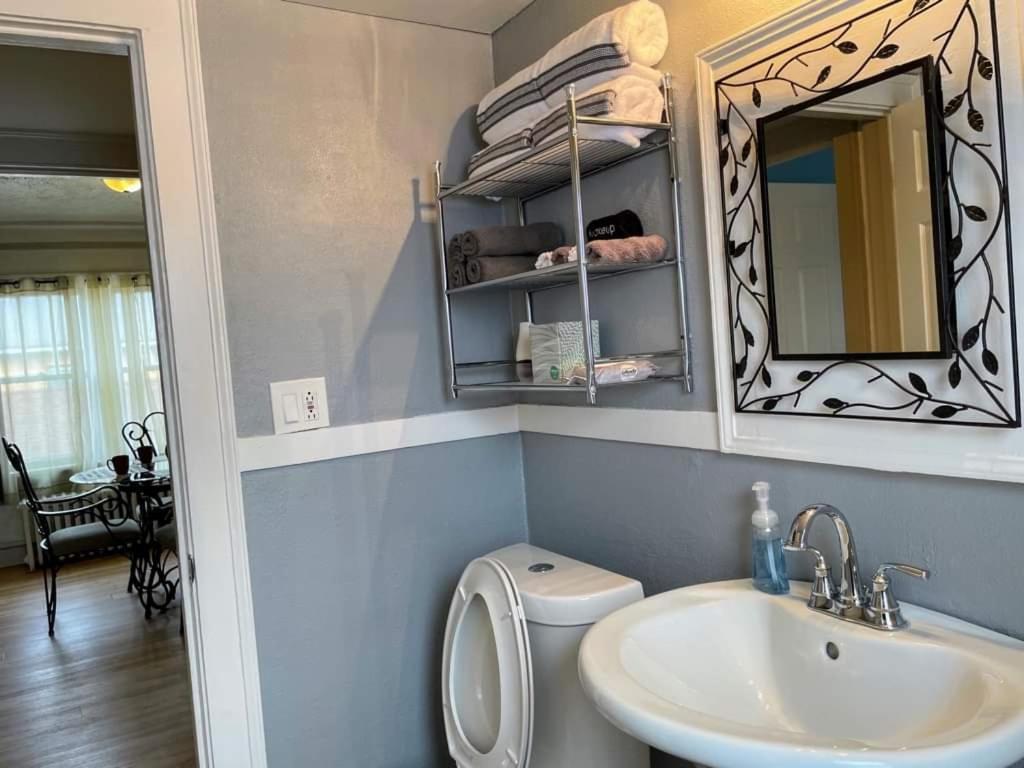 2 Bedroom Apt Near Great Lakes Naval Base And 6 Flags Уокиган Экстерьер фото